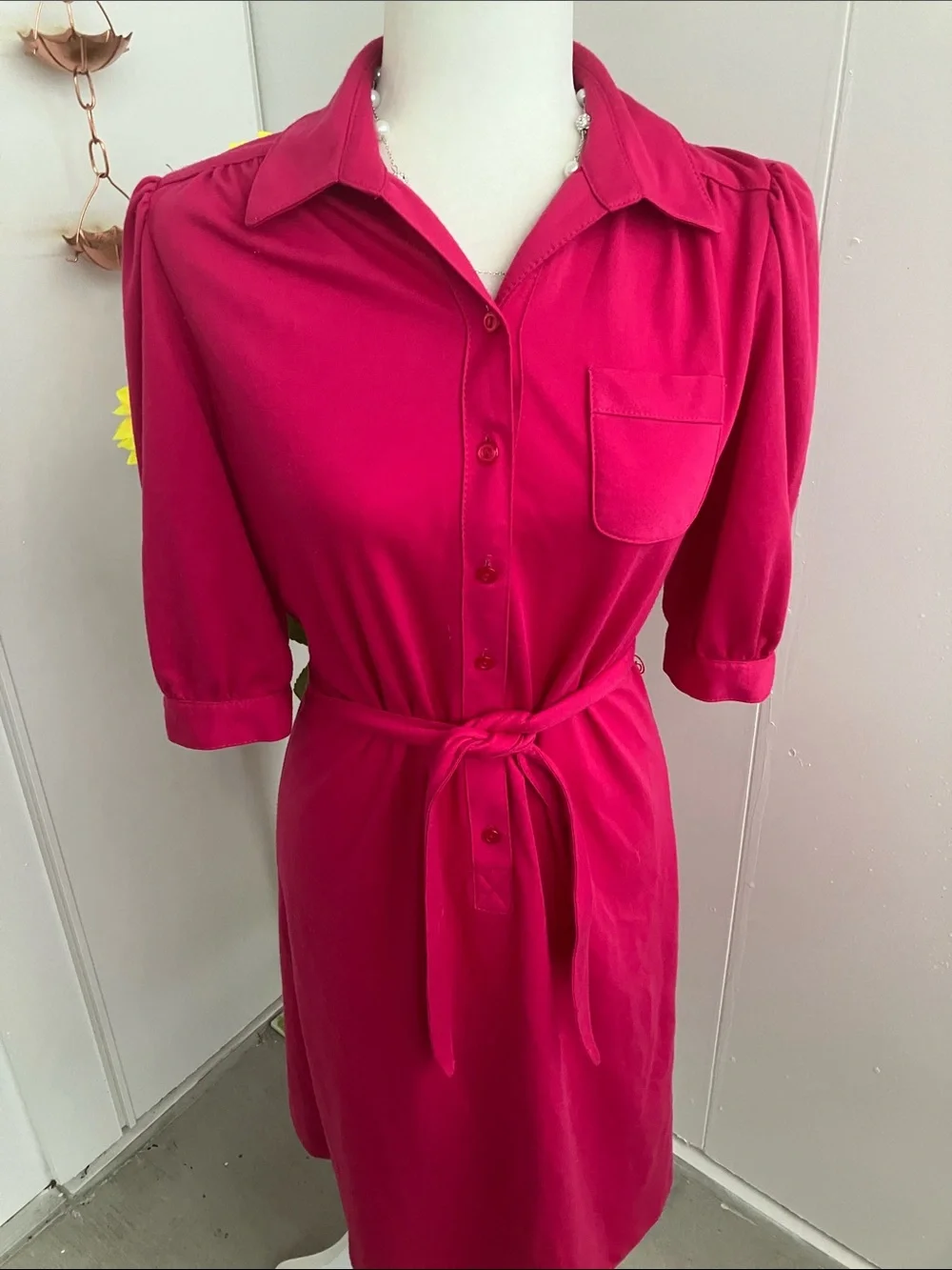 Vintage 70s 80s Monochrome Bright Fuchsia Pink Collared Button Up Shirt Dress